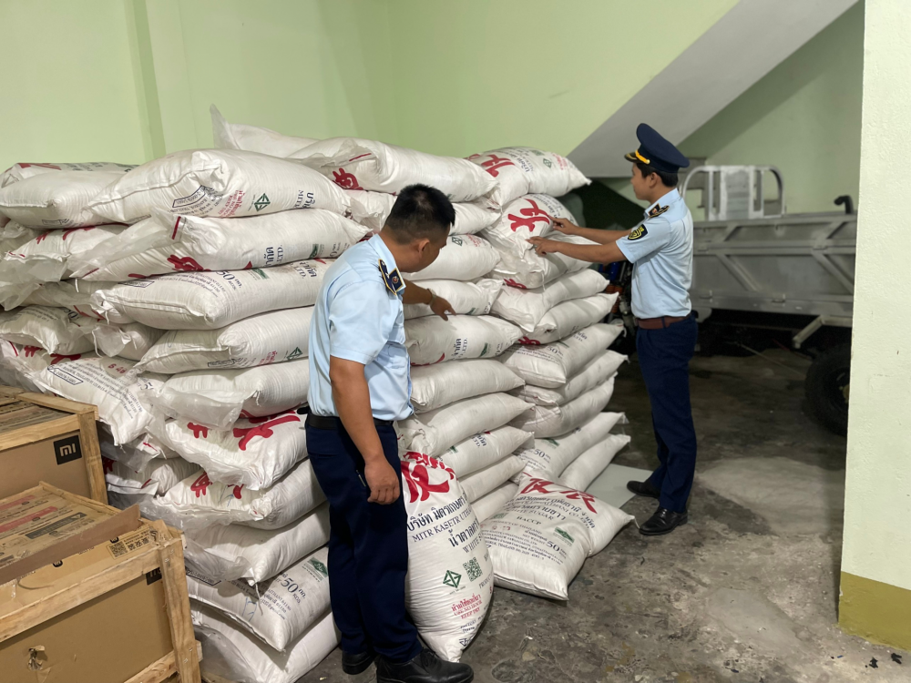 Phú Yên: Tạm giữ 15 tấn đường cát nhập lậu từ Thái Lan 